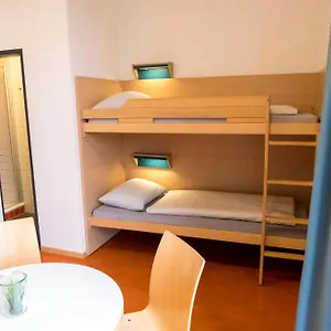 Horner Rennbahn Hostel